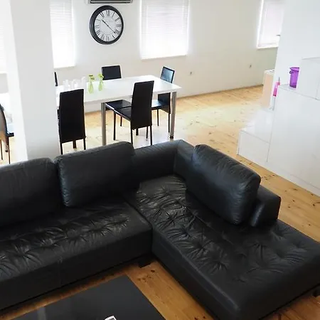 Jan Apartment